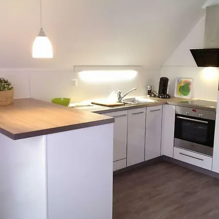 Geele Hus 5 Апартаменты